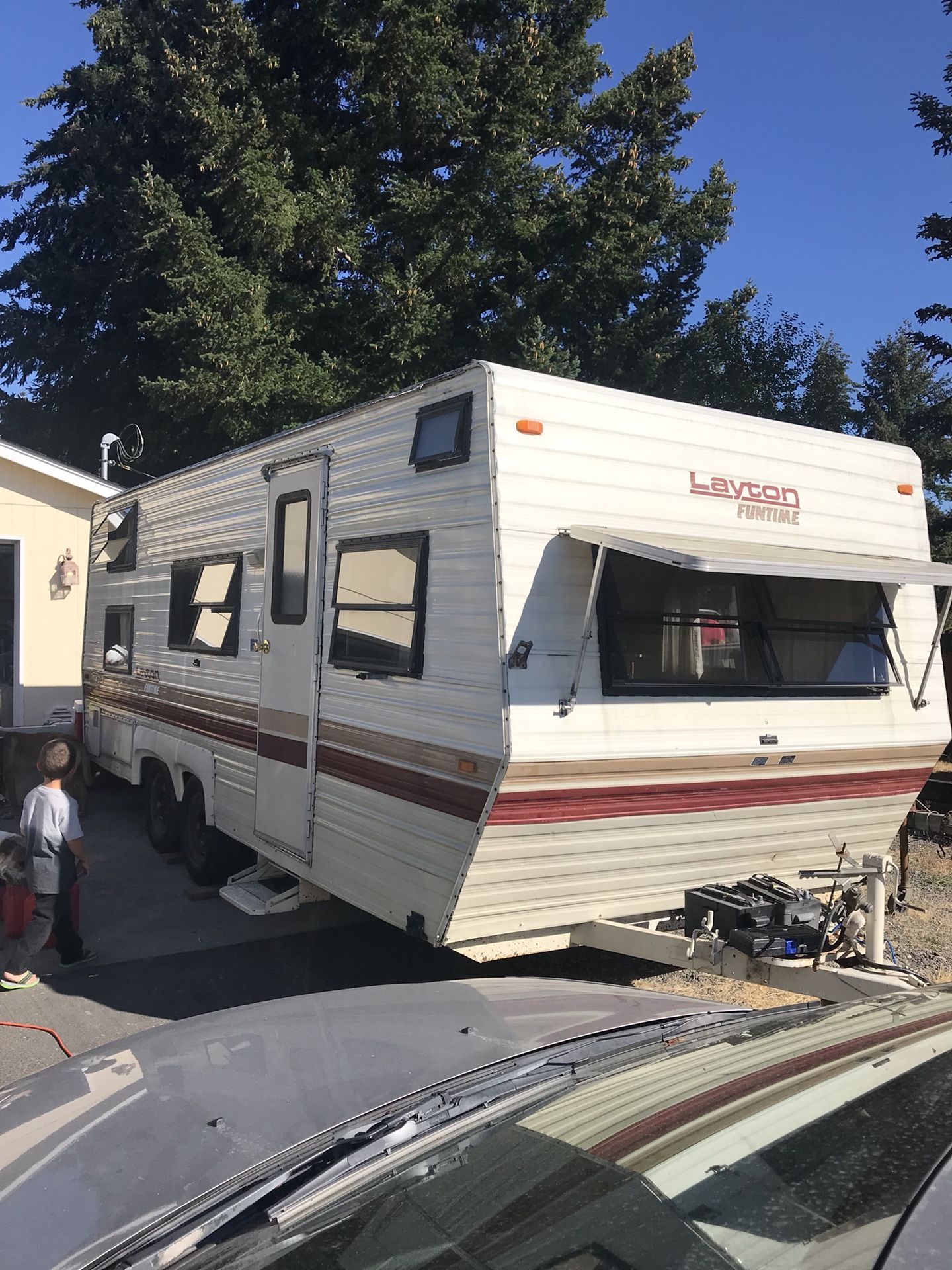 1986 24 foot Layton Funtime travel trailer