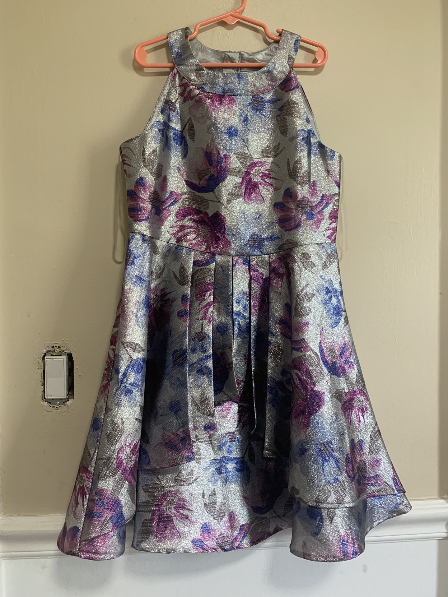 Calvin Klein Girls Silver Floral Brocade Party Dress Size 10 High Low Hem