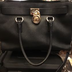 Micheal Kors Handbag