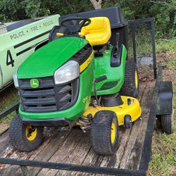 John Deere D110 mower plus trailer