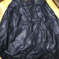 White House Black Market Skirt Sz 8