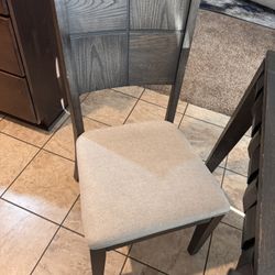 7 Pc. Wood dining Room Table 