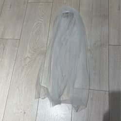 elbow length veil