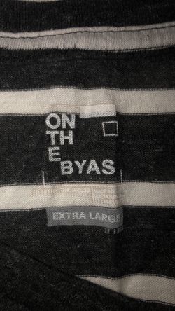 Men’s size XL On the BYAS striped v-neck shirt