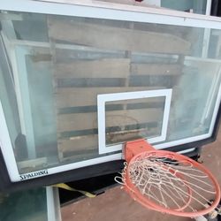 Spalding Basketball Hoop Usado