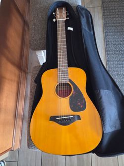 Mint condition lightly used Yamaha Guitar