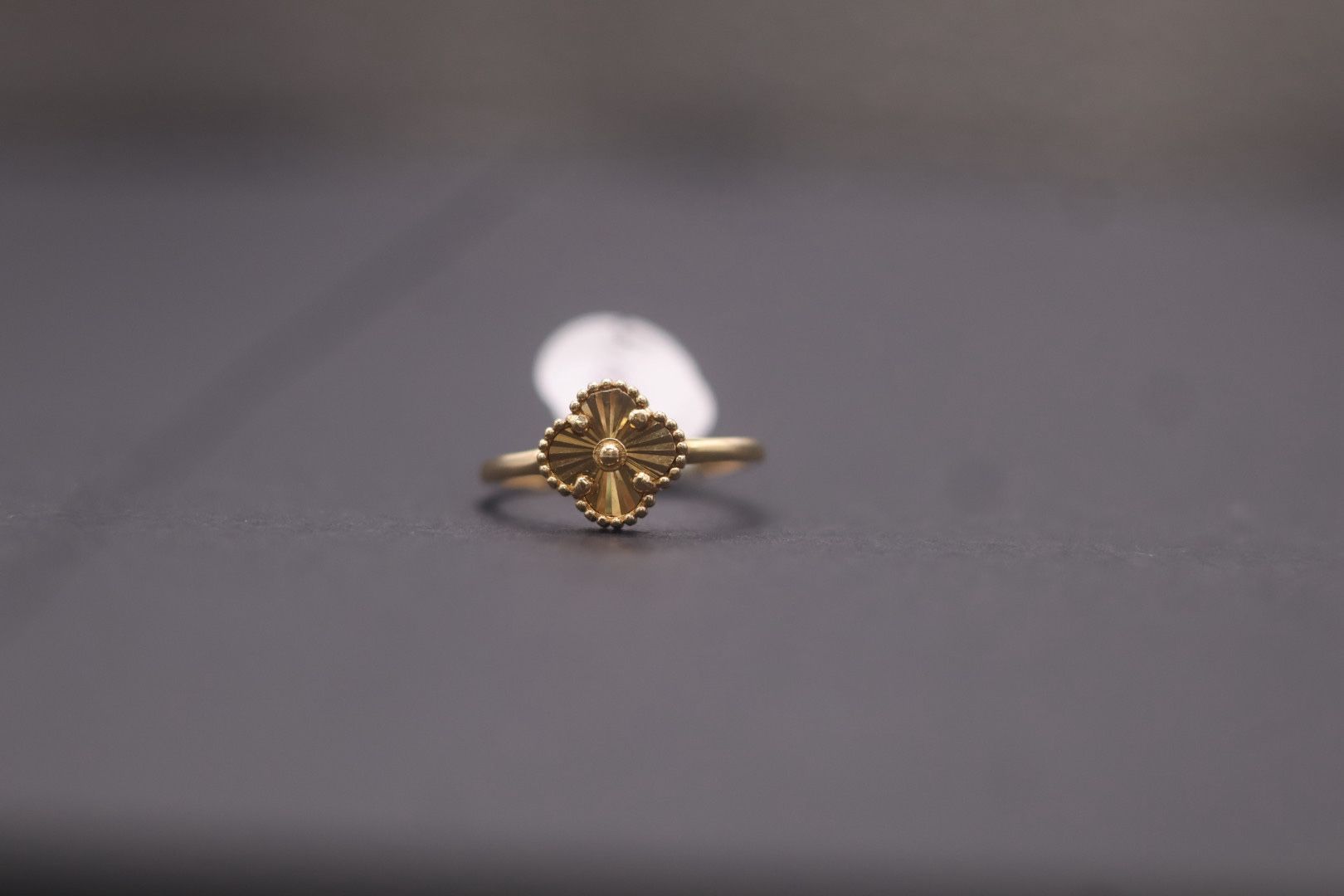 🍀 Clover Ring – Solid Gold Designer Style