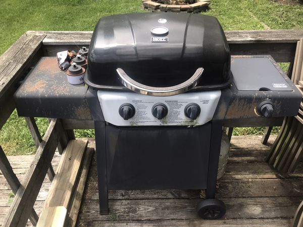 Backyard gas grill for Sale in Indianapolis, IN - OfferUp