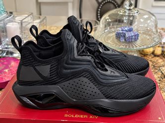Nike LeBron Soldier XIVs /
All Black
