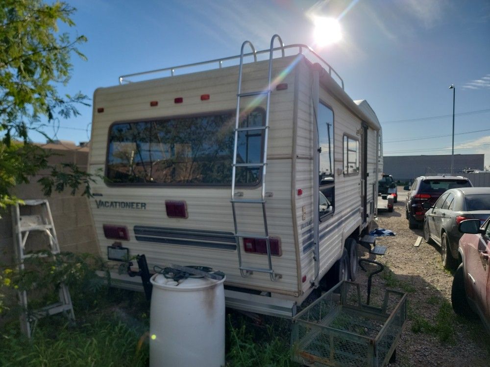 26ft Vacationeer Gooseneck Camper for Sale in Mesa, AZ OfferUp