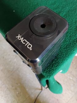Electric pencil sharpener works very well pickup only cash