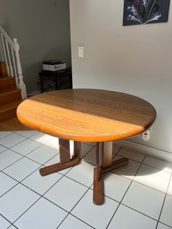 Solid Kitchen table