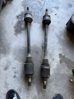 2016 Dodge Charger Rear CV Axles