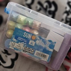 Assorted Toys/crafts