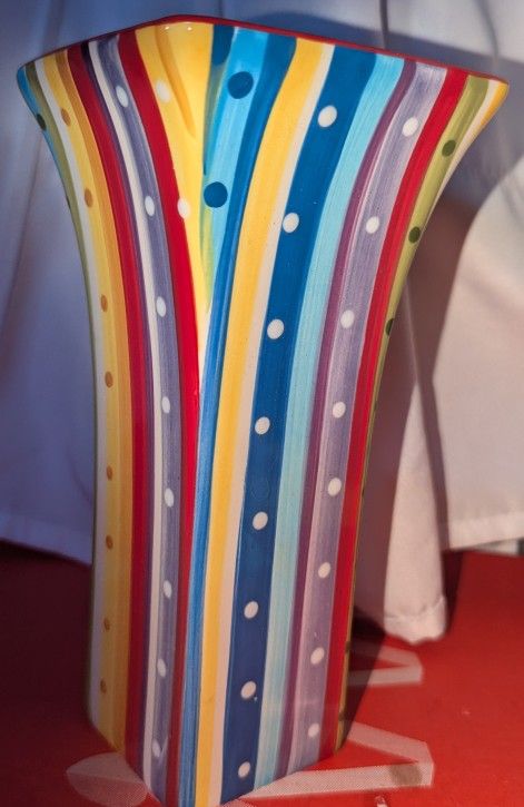 Glass FTD Voss 1990s Rainbow Color 8"X 4" 