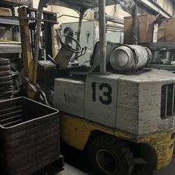 1975 Yale Forklift