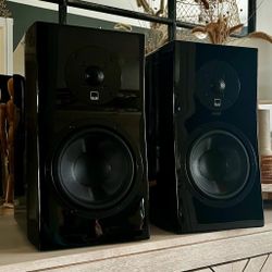 SVS Ultra Evolution Nano Bookshelf Speakers