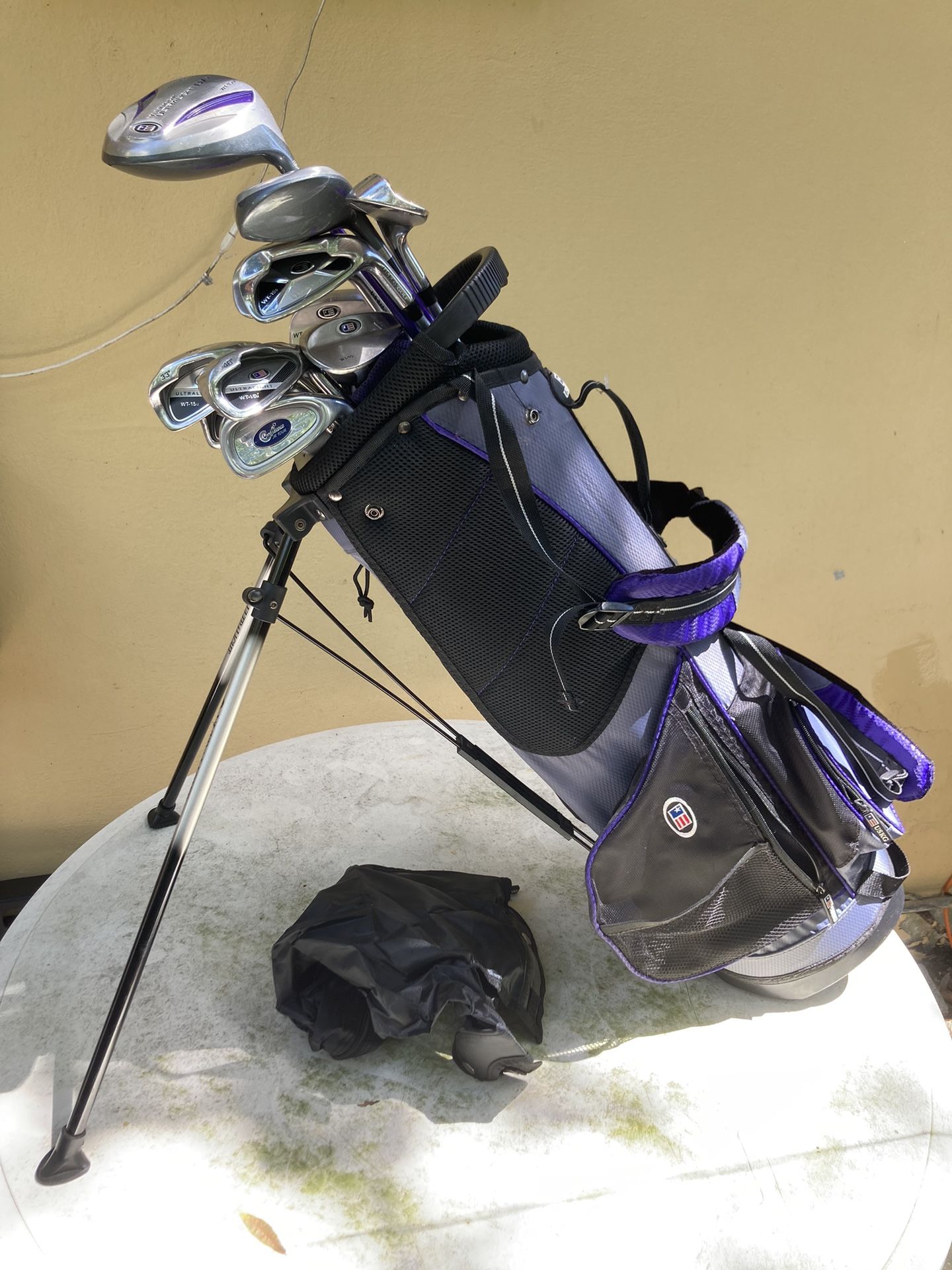 US Kids Golf Cart And Clubs Black Purple