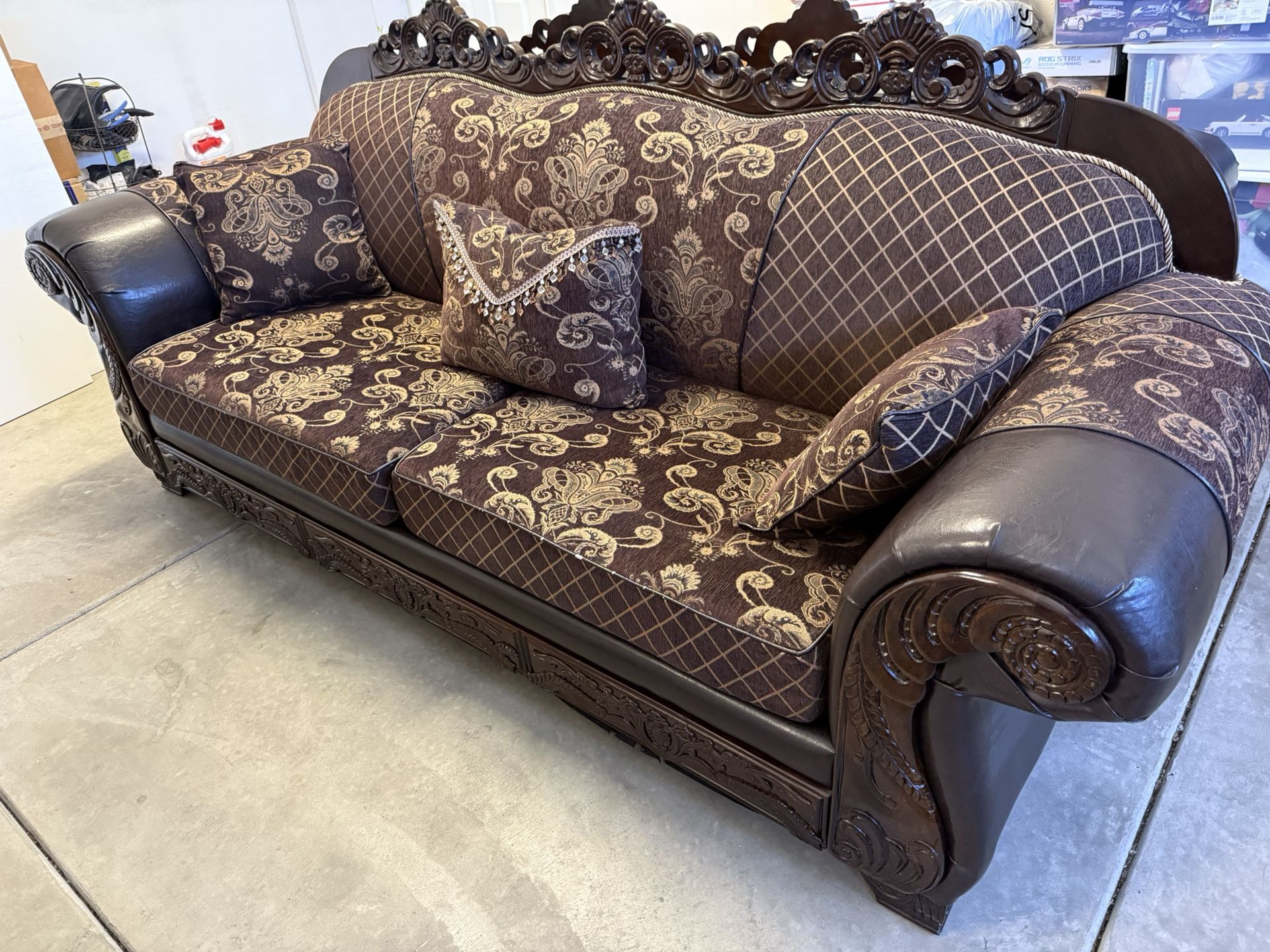 Sofa And Love Seat Need Gone Asap OBO