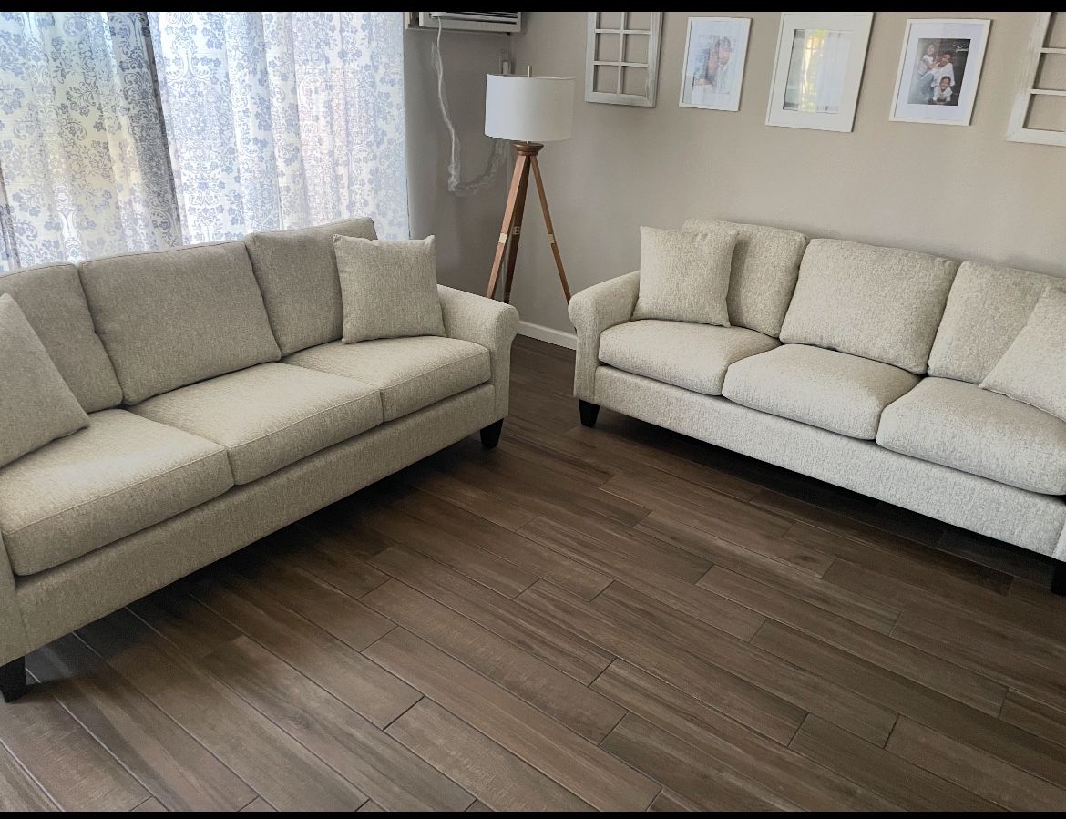 Sofas Set