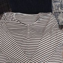 Lightweight Black And White Stripe Rounded Bottom Shirt