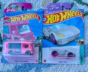 MATTEL HOT WHEELS BARBIE DREAM CAMPER & EXTRA CONVERTIBLE DIE CAST CAR