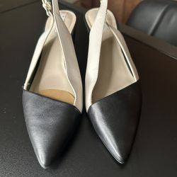 Tahari Taron Two  Toned Pump Size 8 1/2
