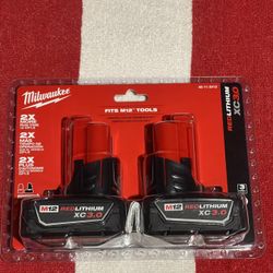 NEW 12V MILWAUKEE 3.0AH BATTERY SET 