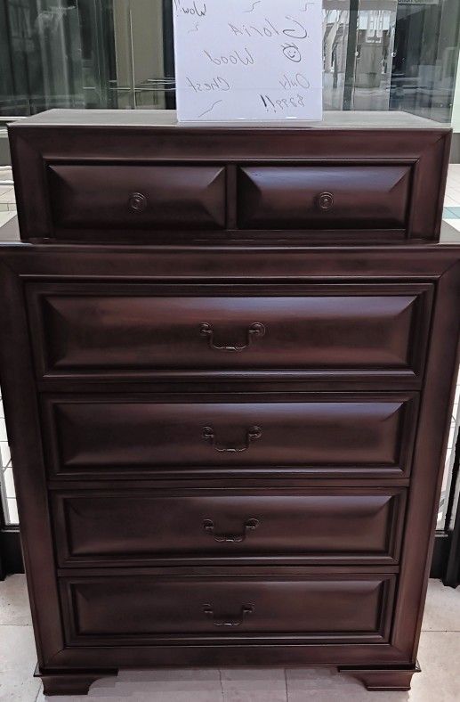 *Limited Stock!!!*---Charming Gloria Wood Chests---Now $299!!!---Delivery Available🤠