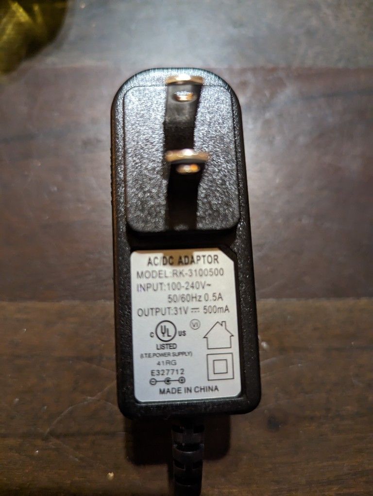 AC/DC Adapter