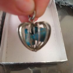 NATURAL STONE TURQUOISE PENDANT