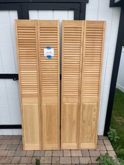 Wood bifold door