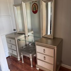 Makeup Vanity 