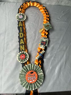 Graduation leis