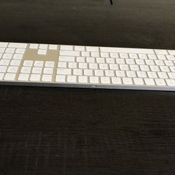 Apple Magic Keyboard 