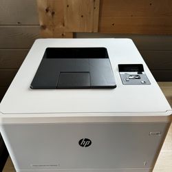 HP Color LaserJet Pro M452dn Network Laser Printer