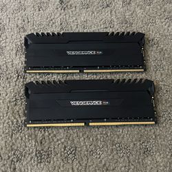 Corsair Vengeance RGB 32GB DDR4 3333MHz RAM Kit (2x16GB)