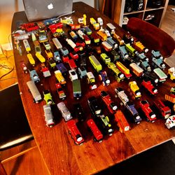 Giant Lot Of Wooden Thomas The Trains, Buildings, And Track