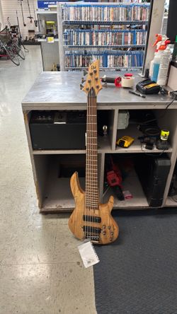 ESP LTD 6 string electric Bass Guitar