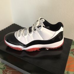 Retro Air Jordan 11 Low…White/Black/Red