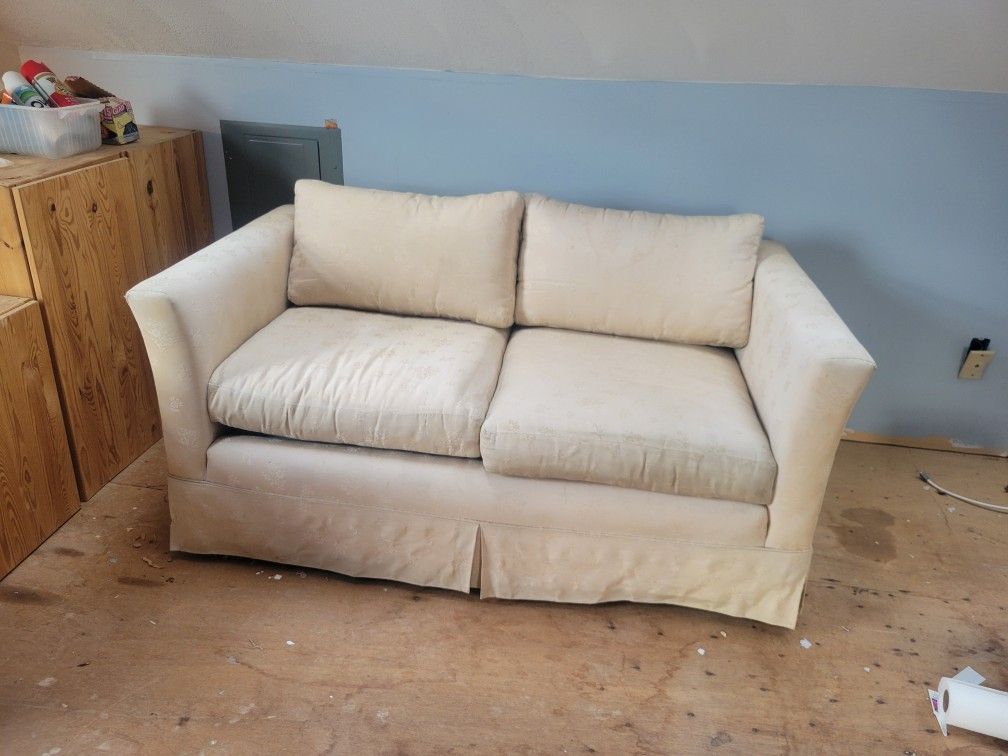 Small Love Seat Sofa Couch