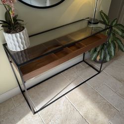 Modern entry table, console table,foyer , shelving, side table, display table. Perfect condition. 