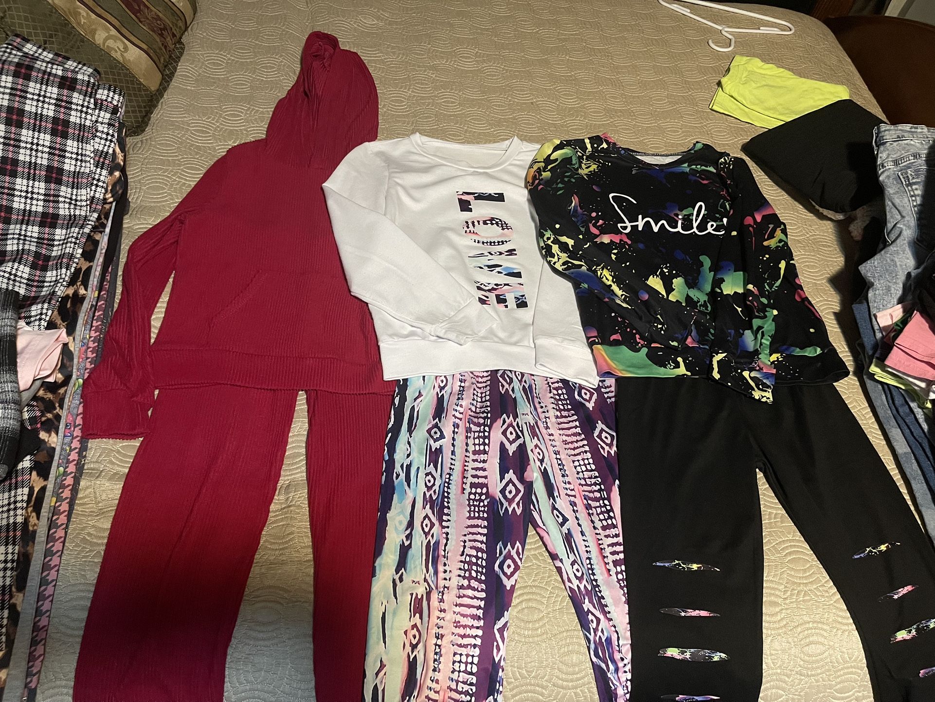 7-12Girls Fall / Winter Lot