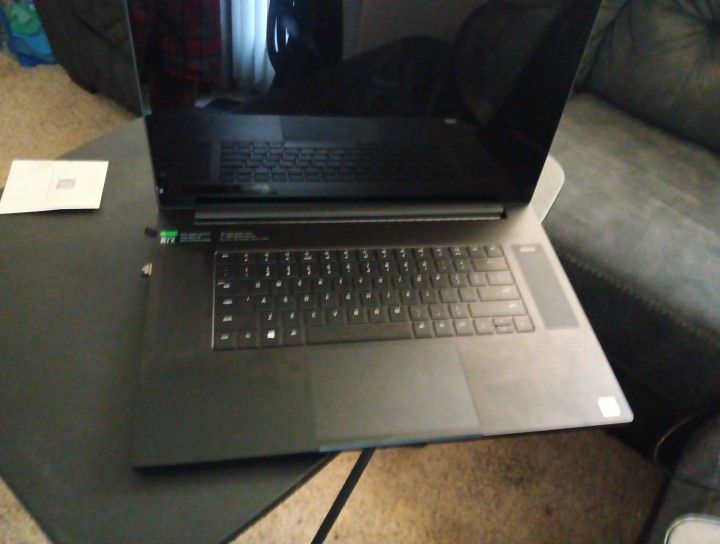 Razor Blade Pro17