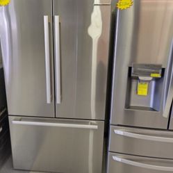 BOSCH STAINLESS STEEL FRENCH DOOR OPEN BOX ITEMS COUNTER DEPTH FUVL1