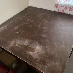 A Dinner Table With 3 Chairs And 2 Tables 