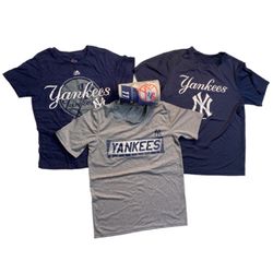 Lot (4) Yankees Baseball T-Shirts Tees Boy's Youth Small Medium Large & Cup