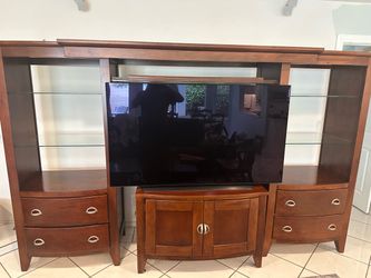 Free entertainment center Free adjustable entertainment center