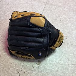 Wilson A2451 11" MLB Leather Glove Custom Fit Right Handed Thrower Youth