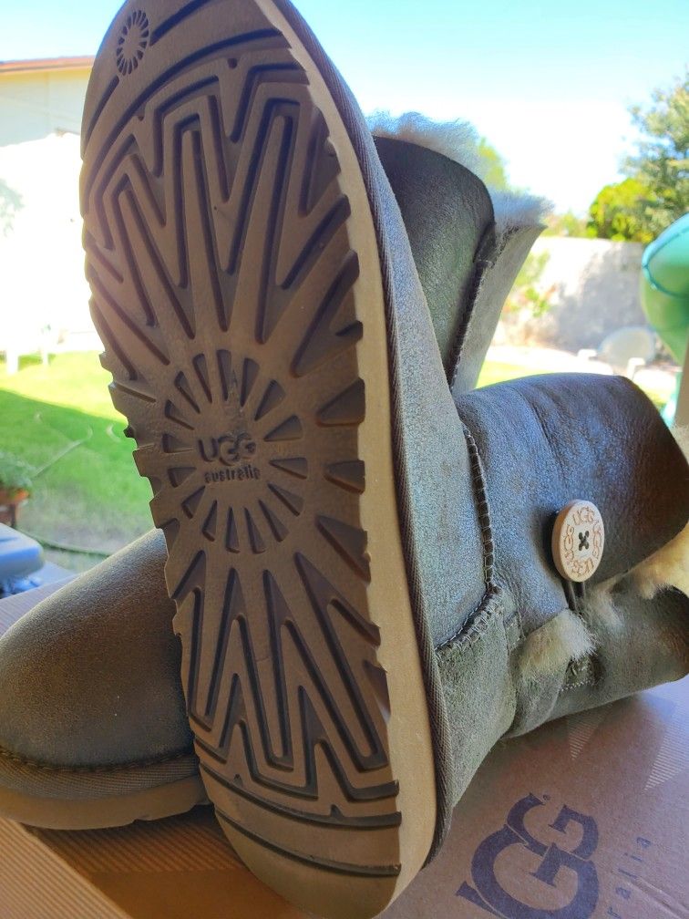 Ugg Boots Size 6